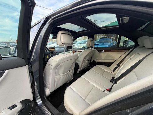 Used 2011 Mercedes-Benz C 300 4MATIC Sedan image 13