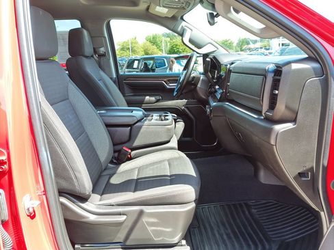 Used 2023 Chevrolet Silverado 1500 LT AWD/4WD image 12