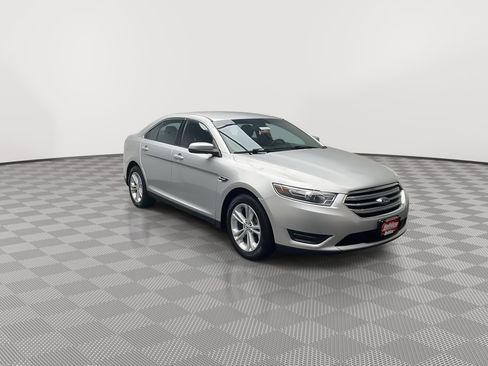 Used 2017 Ford Taurus SEL w/ Equipment Group 201A image 30