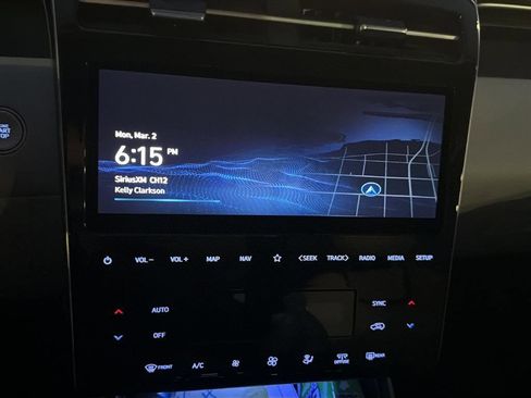 Used 2022 Hyundai Tucson Limited image 14