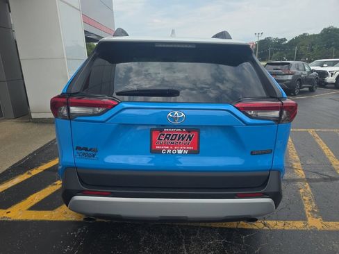 Used 2019 Toyota RAV4 Adventure AWD/4WD image 4