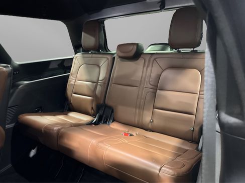 Used 2022 Lincoln Navigator Reserve image 44