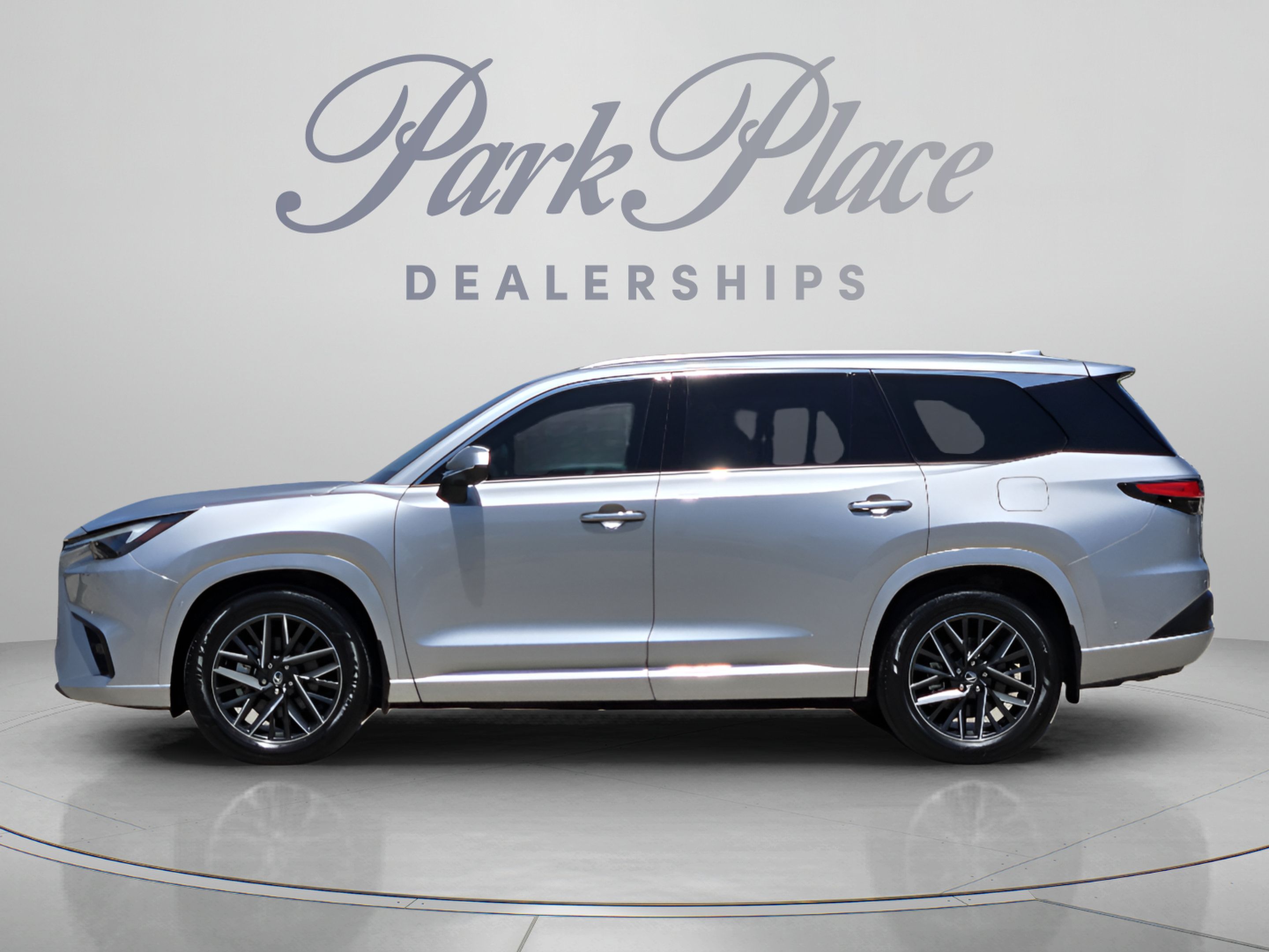 Certified 2024 Lexus TX 350 FWD w/ Technology Package image 2