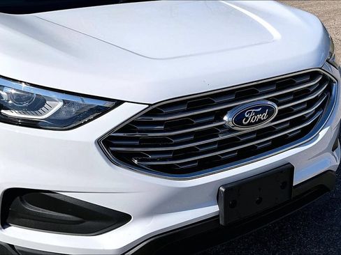 Certified 2019 Ford Edge SE FWD image 27