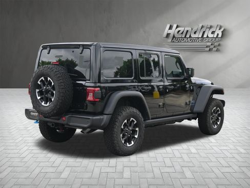 Used 2025 Jeep Wrangler Unlimited Rubicon 4xe w/ Safety Group AWD/4WD image 10