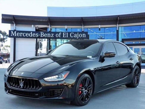 Used 2021 Maserati Ghibli Base image 1