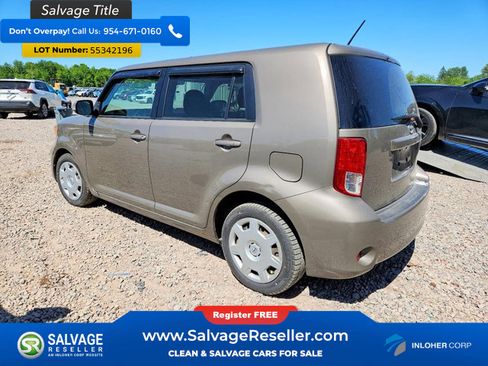 Used 2012 Scion xB FWD image 3