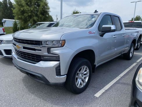 Used 2019 Chevrolet Silverado 1500 LT w/ All-Star Edition AWD/4WD image 3