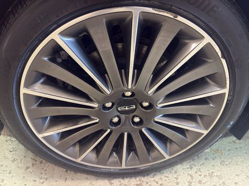 Used 2015 Lincoln MKZ w/ Equipment Group 102A Reserve FWD image 37