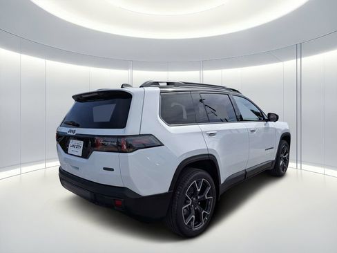 New 2026 Jeep Cherokee Overland w/ Advanced Pro Tech Group AWD/4WD image 4