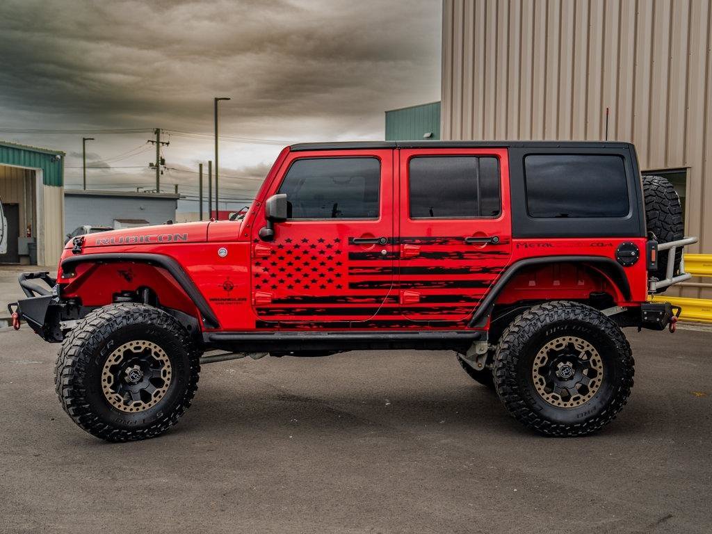 Used 2016 Jeep Wrangler Unlimited Rubicon w/ Connectivity Group AWD/4WD image 4