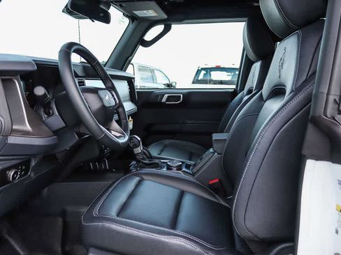 New 2026 Ford Bronco Big Bend w/ Black Diamond Package AWD/4WD image 17