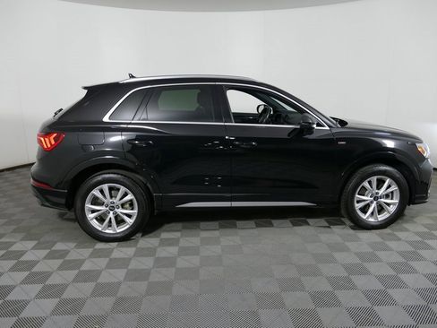 Used 2024 Audi Q3 2.0T Premium image 2