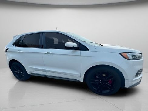 Used 2020 Ford Edge ST w/ Equipment Group 401A AWD/4WD image 2