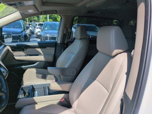Used 2019 Honda Odyssey Elite image 14