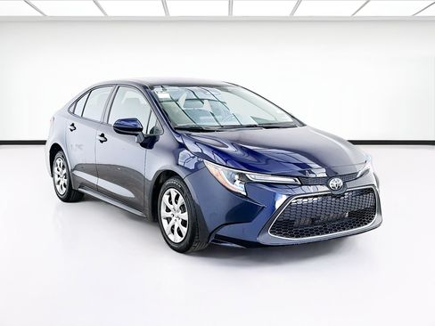 Used 2023 Toyota Corolla LE FWD image 3