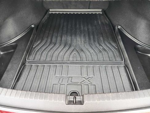 Used 2015 Acura TLX w/ Technology Package FWD image 31