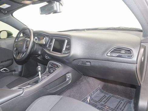 Used 2019 Dodge Challenger R/T Scat Pack w/ Shaker Package image 42