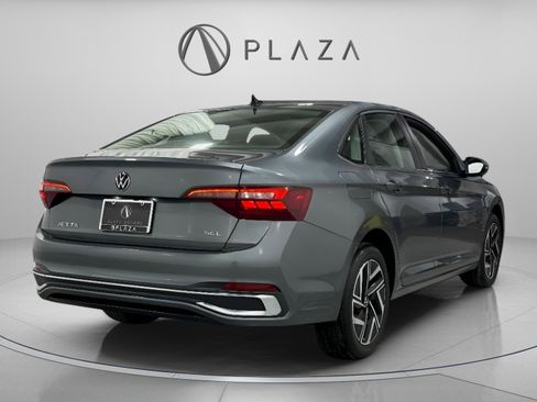 Used 2023 Volkswagen Jetta SEL image 5