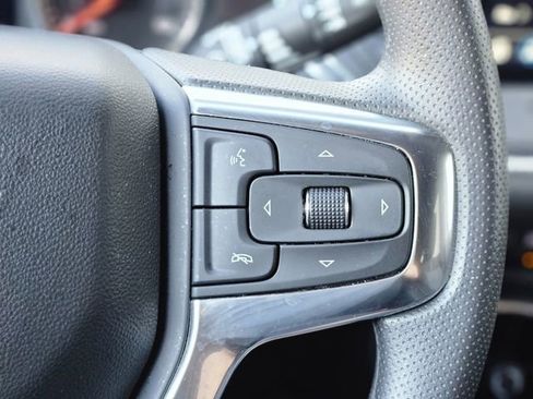 Used 2025 Chevrolet Blazer LT AWD/4WD image 18