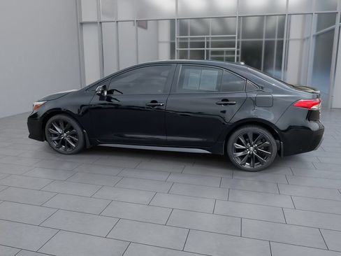 Used 2023 Toyota Corolla SE FWD image 5