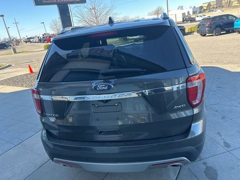 Used 2017 Ford Explorer Limited w/ Equipment Group 301A image 8