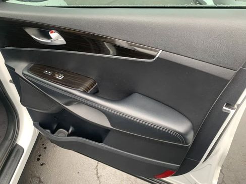 Used 2019 Kia Sorento FWD w/ LX Convenience Package image 27