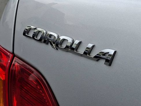 Used 2010 Toyota Corolla LE FWD image 32