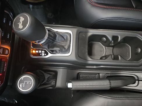 New 2026 Jeep Wrangler Unlimited Rubicon AWD/4WD image 24