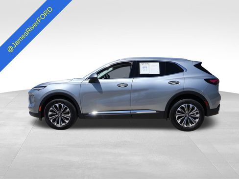 Used 2025 Buick Envision Preferred AWD/4WD image 2