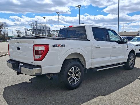 Certified 2022 Ford F150 Lariat w/ Equipment Group 501A Mid AWD/4WD image 4