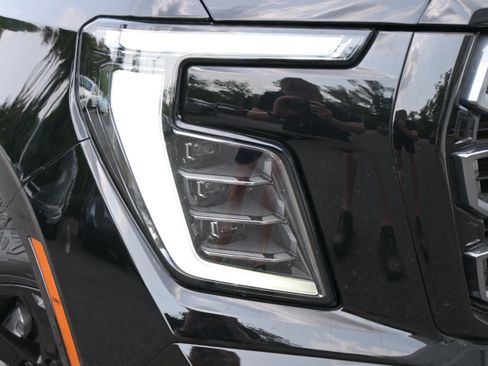 Used 2026 GMC Yukon AT4 w/ AT4 Premium Plus Package AWD/4WD image 11