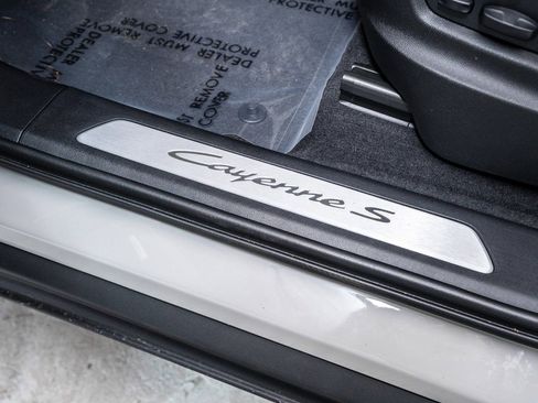 New 2026 Porsche Cayenne S AWD/4WD image 28