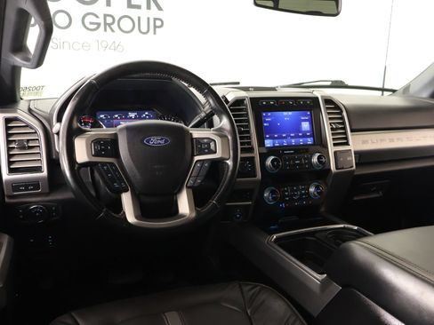 Used 2020 Ford F250 Platinum AWD/4WD image 2