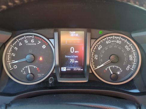 Used 2023 Toyota Tacoma TRD Sport w/ Black Out Package (TMS) AWD/4WD image 17
