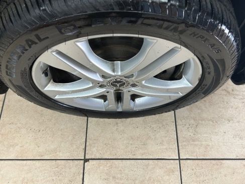 Used 2020 Mercedes-Benz GLA 250 w/ Convenience Package image 16