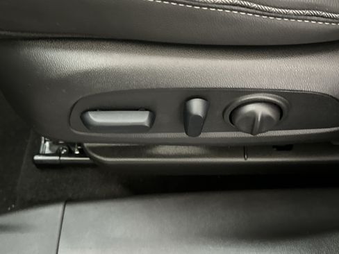 Used 2024 Buick Encore GX Preferred w/ Comfort Package AWD/4WD image 19