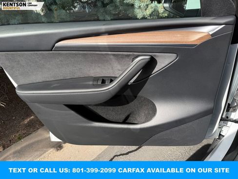 Used 2024 Tesla Model Y Long Range image 16