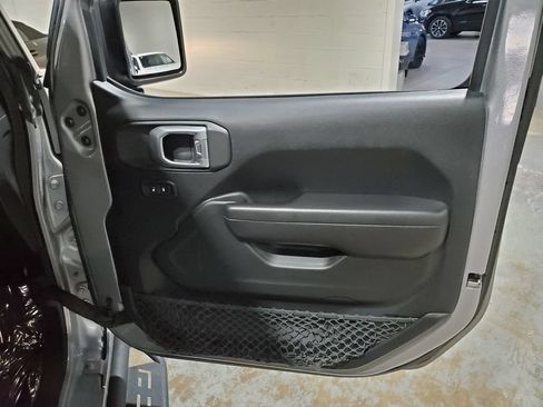 Used 2019 Jeep Wrangler Unlimited Sport AWD/4WD image 17