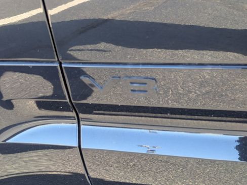 Used 2022 Land Rover Defender 110 V8 image 14