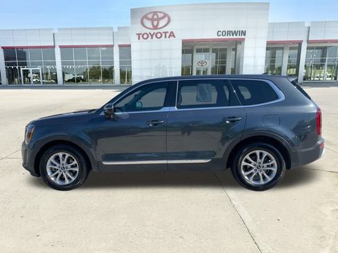Used 2020 Kia Telluride LX AWD/4WD image 2