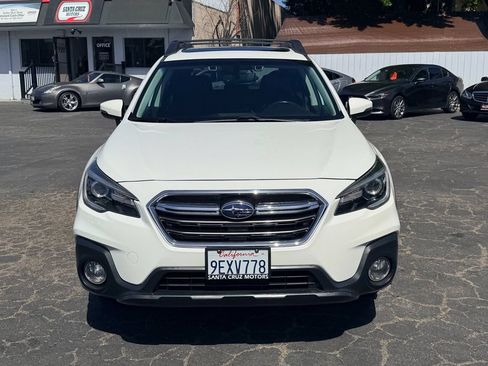 Used 2018 Subaru Outback 2.5i Limited AWD/4WD image 2