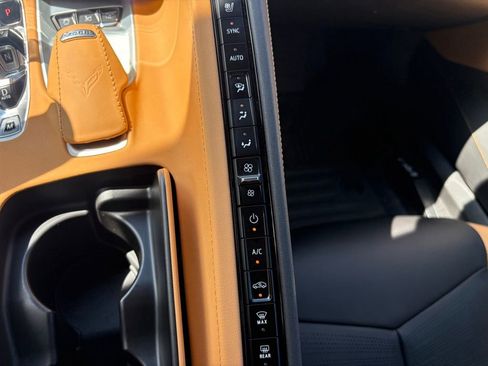 Used 2021 Chevrolet Corvette Stingray Preferred Cpe w/ Z51 Performance Package RWD image 36