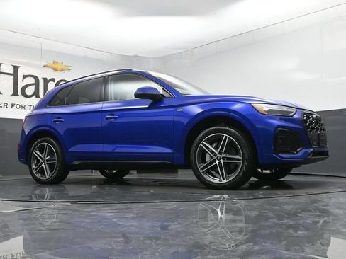 Used 2023 Audi Q5 e Prestige w/ Prestige Package AWD/4WD image 2
