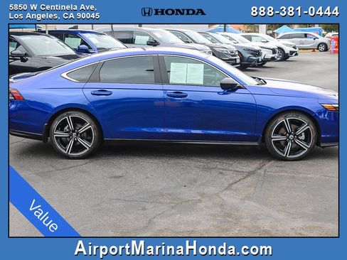 Used 2023 Honda Accord Sport image 2
