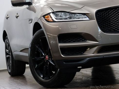Used 2017 Jaguar F-PACE Prestige AWD/4WD image 4