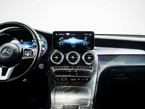 Used 2022 Mercedes-Benz GLC 300 image 12