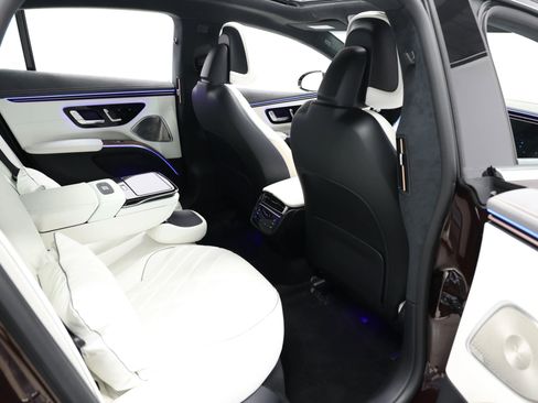 Used 2023 Mercedes-Benz EQS 580 EQS 580 4MATIC Sedan 4D image 85