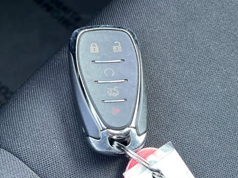 Used 2024 Chevrolet Malibu LT image 25