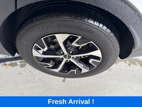 Used 2024 Kia Sportage EX FWD image 20